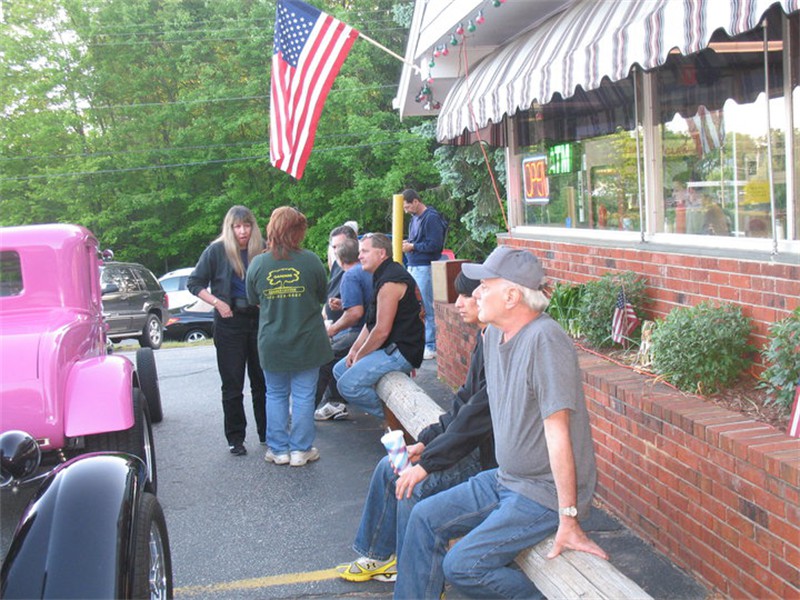 32532_126562570700060_2529351_n